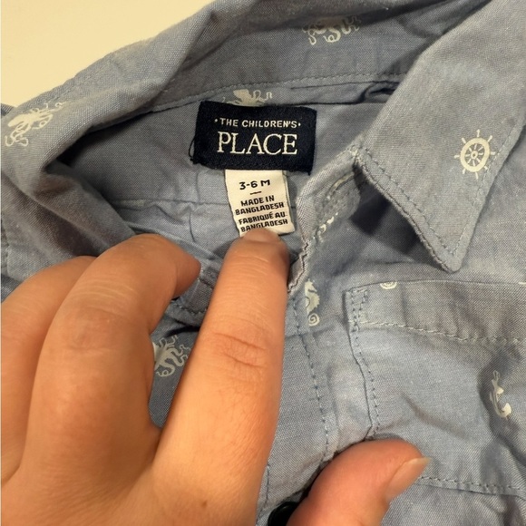 The Children’s Place Boys 3-6month nautical button short sleeve shirt and shorts - Picture 3 of 4